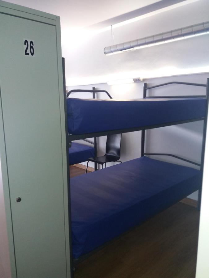 סנטיאגו דה קומפוסטלה Albergue Monterrey מראה חיצוני תמונה