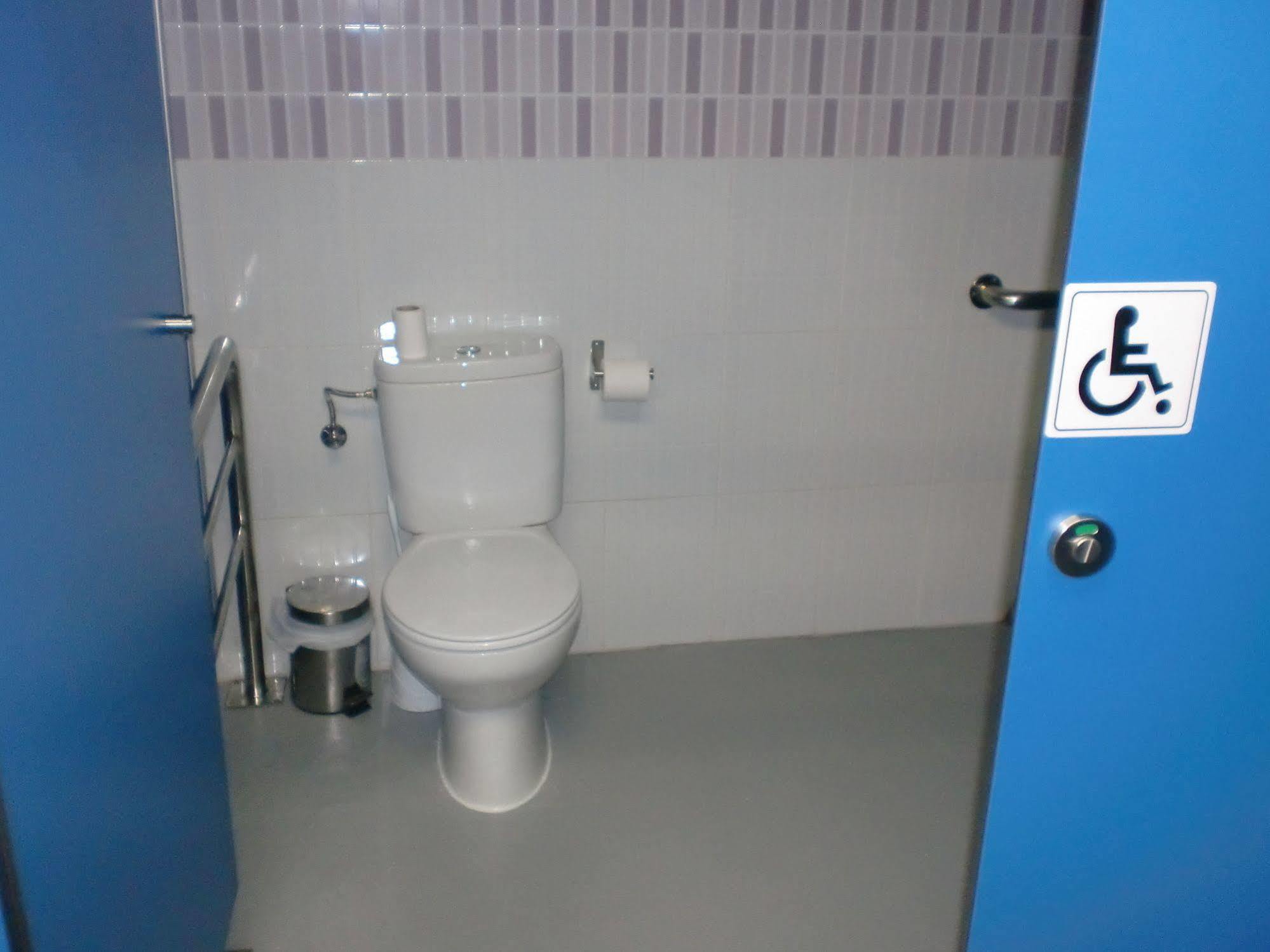 סנטיאגו דה קומפוסטלה Albergue Monterrey מראה חיצוני תמונה