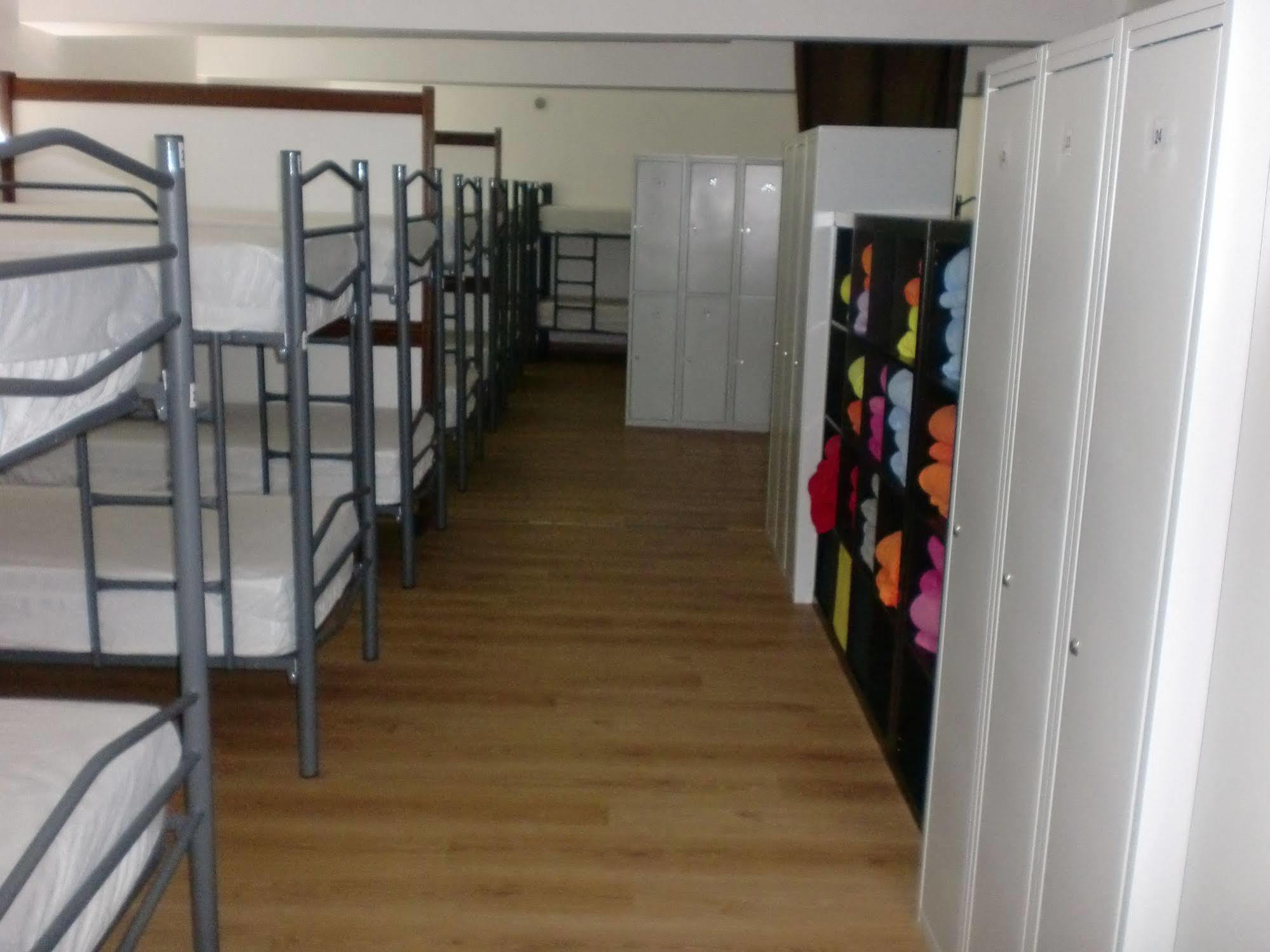 סנטיאגו דה קומפוסטלה Albergue Monterrey מראה חיצוני תמונה