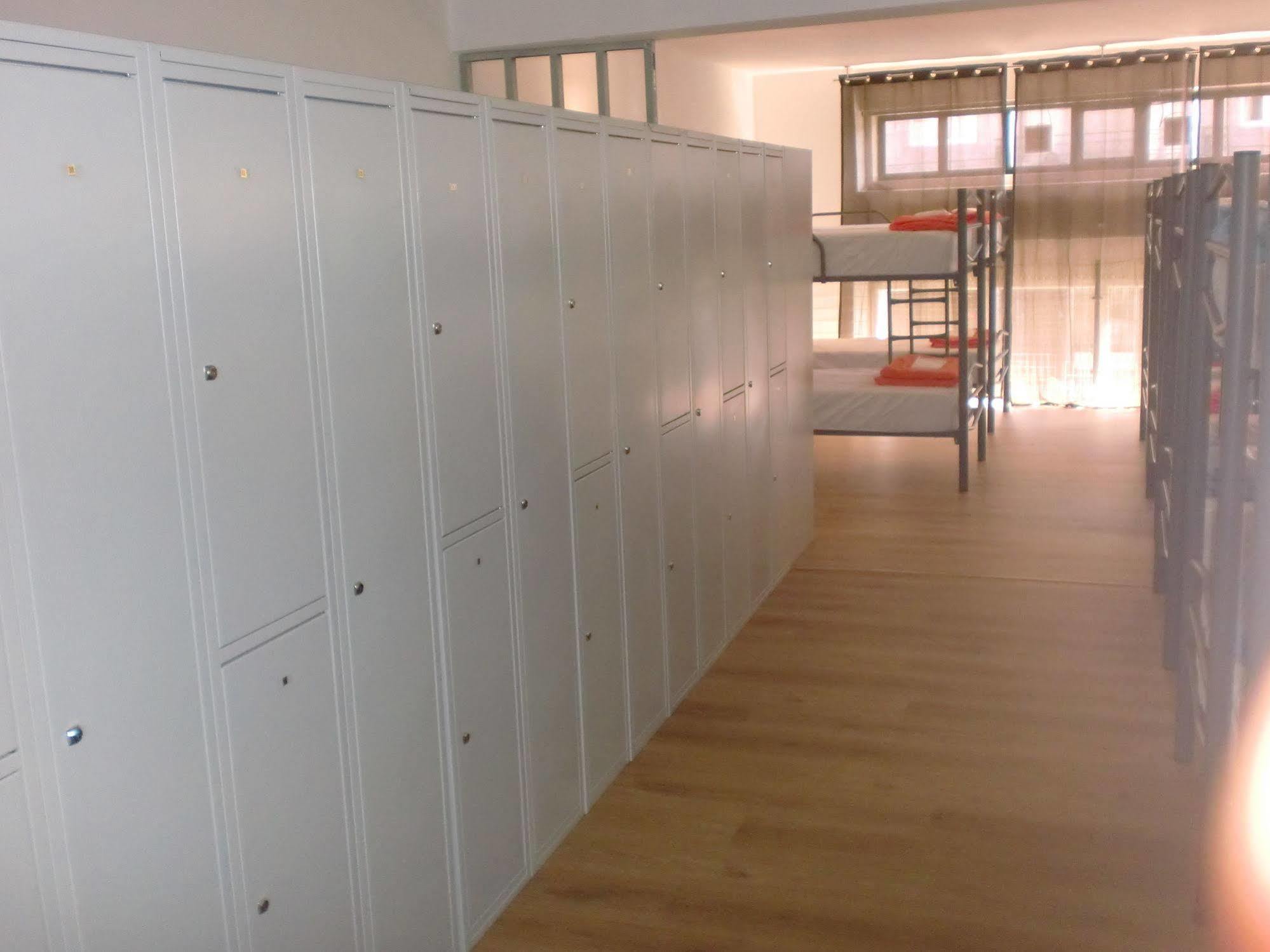 סנטיאגו דה קומפוסטלה Albergue Monterrey מראה חיצוני תמונה